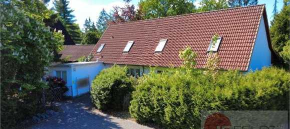 Granja de 74 habitaciónes en Harburg, Germany No. 334718 8