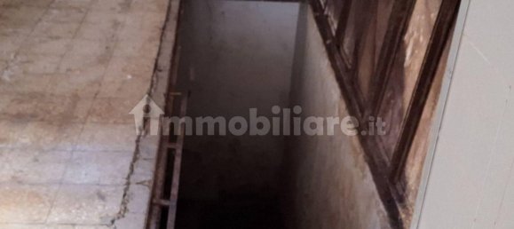 Entrepôt à Bari, Italy 96m² No. 103750 4