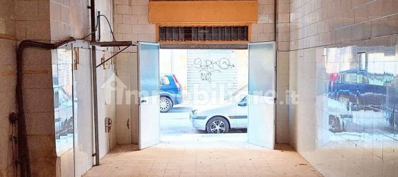 Entrepôt à Bari, Italy 96m² No. 103750 5