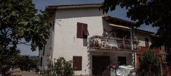 Casa de 10 habitaciónes en Montecarlo, Italy No. 12638 8