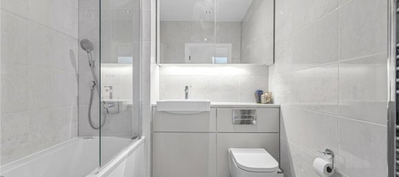 2 bedrooms Apartment in London, United Kingdom No. 12771 9