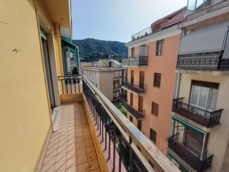3 rooms Apartment in Alassio, Italy No. 230787
