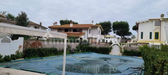 Villa T3 em Fiumicino, Italy N.º 72388 3