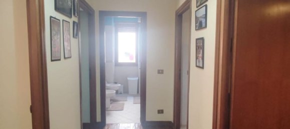 Квартира с 3 спальнями в Рим, Италия № 378119 4