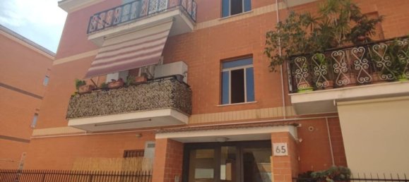 Квартира с 3 спальнями в Рим, Италия № 378119 2