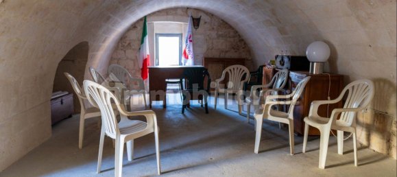  بناية في Lizzano, Italy 470متر مربع رقم 297950 8