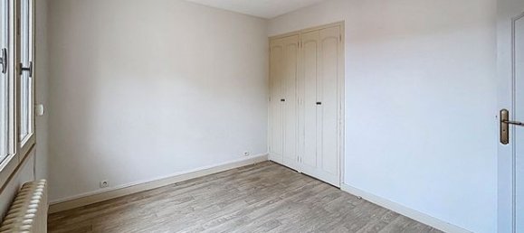 3 bedrooms House in Angers, France No. 310084 8