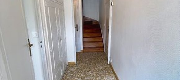 3 bedrooms House in Angers, France No. 310084 2