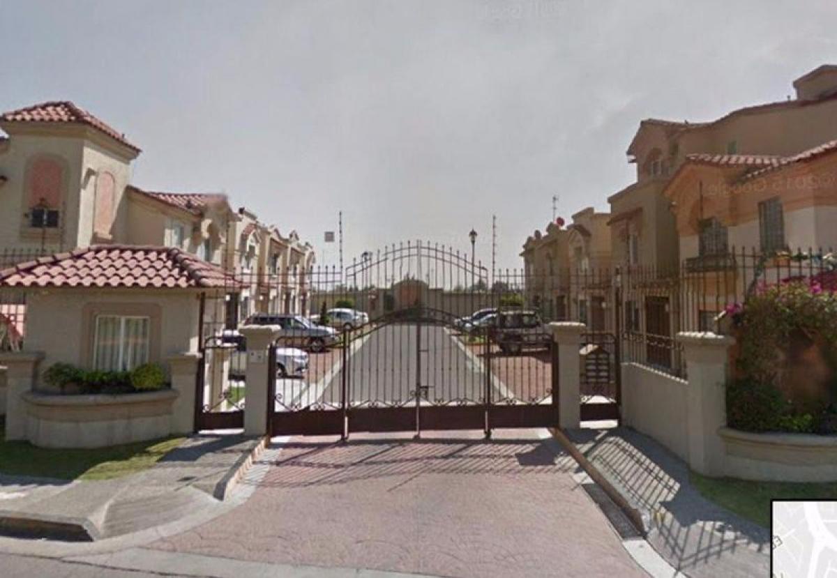 3 bedrooms House in Cuautitlan Izcalli, Mexico No. 225873