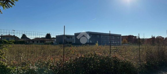 Grundstück in Palazzolo sull'Oglio, Italy 2374m², Nr. 127497 16