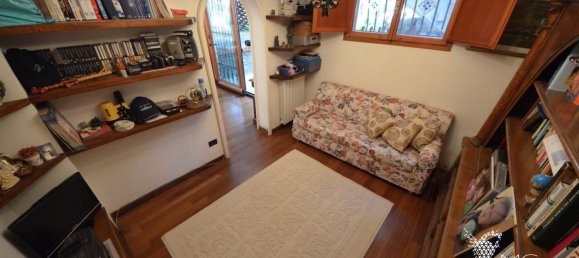 8 rooms Villa in Livorno, Italy No. 85158 29