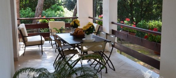 8 rooms Villa in Livorno, Italy No. 85158 3