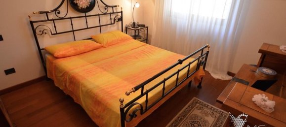 8 rooms Villa in Livorno, Italy No. 85158 17