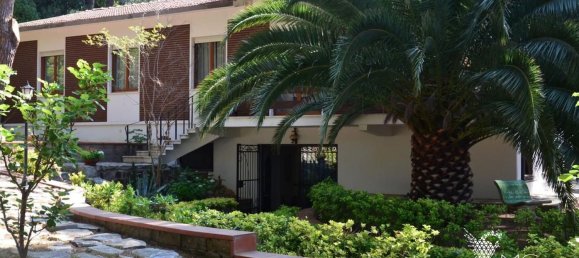 8 rooms Villa in Livorno, Italy No. 85158 8
