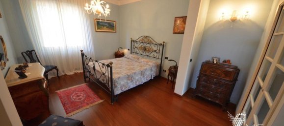 8 rooms Villa in Livorno, Italy No. 85158 14