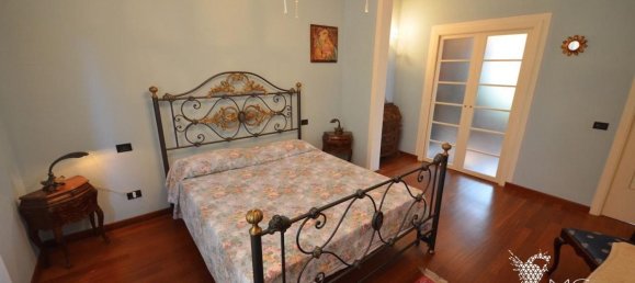 8 rooms Villa in Livorno, Italy No. 85158 15