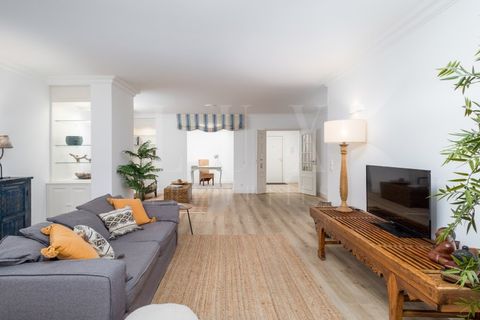Apartamento de 2 dormitorios en Cascais, Portugal No. 83735