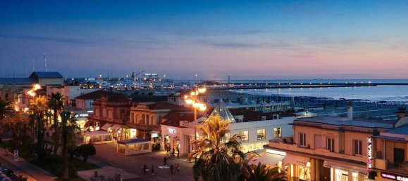 3 rooms Apartment in Viareggio, Italy No. 110803 17