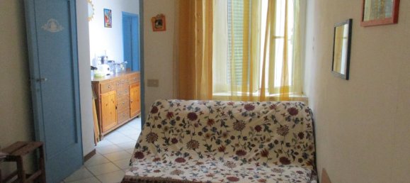 3 rooms Apartment in Viareggio, Italy No. 110803 2