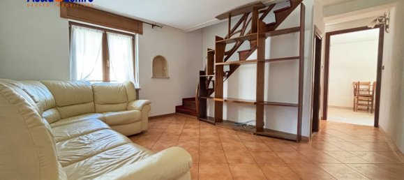 4 rooms Apartment in Aosta, Italy No. 289984 2