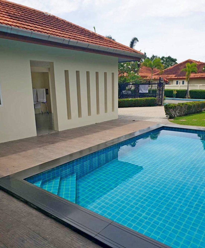 4 bedrooms Cafe / restaurant in Pattaya, Thailand No. 20299