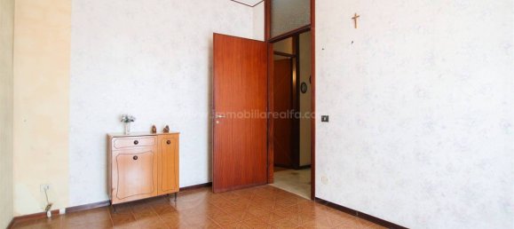 Apartamento de 2 dormitorios en Novara, Italy No. 292619 19