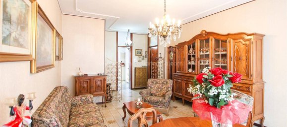 Apartamento de 2 dormitorios en Novara, Italy No. 292619 3