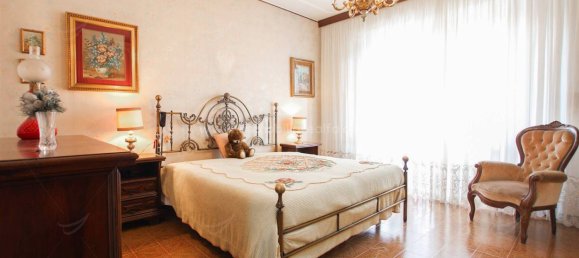 Apartamento de 2 dormitorios en Novara, Italy No. 292619 13