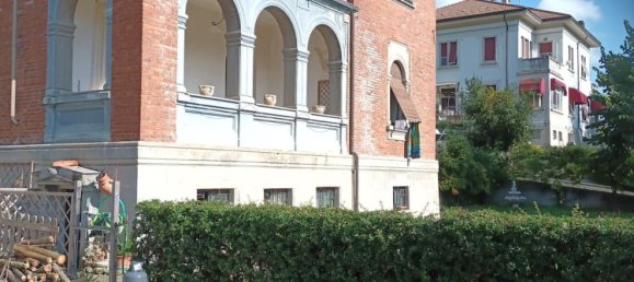 Вилла с 9 комнатами в Ченджо, Италия № 9850 31