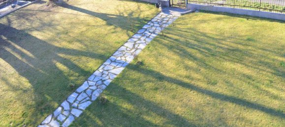 Вилла с 9 комнатами в Ченджо, Италия № 9850 4