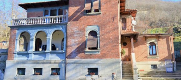 Вилла с 9 комнатами в Ченджо, Италия № 9850 20