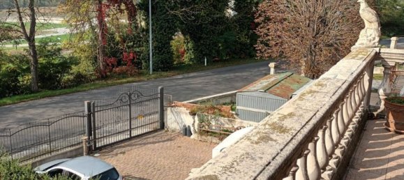 Вилла с 9 комнатами в Ченджо, Италия № 9850 30