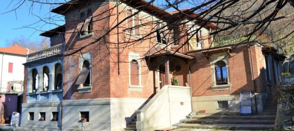 Вилла с 9 комнатами в Ченджо, Италия № 9850 6