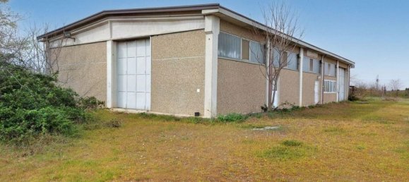 452m² Warehouse in Alessandria, Italy No. 372661 2