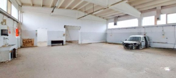452m² Warehouse in Alessandria, Italy No. 372661 4