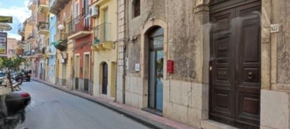 Propiedad comercial en Giardini-Naxos, Italy 170 m² No. 40931 3