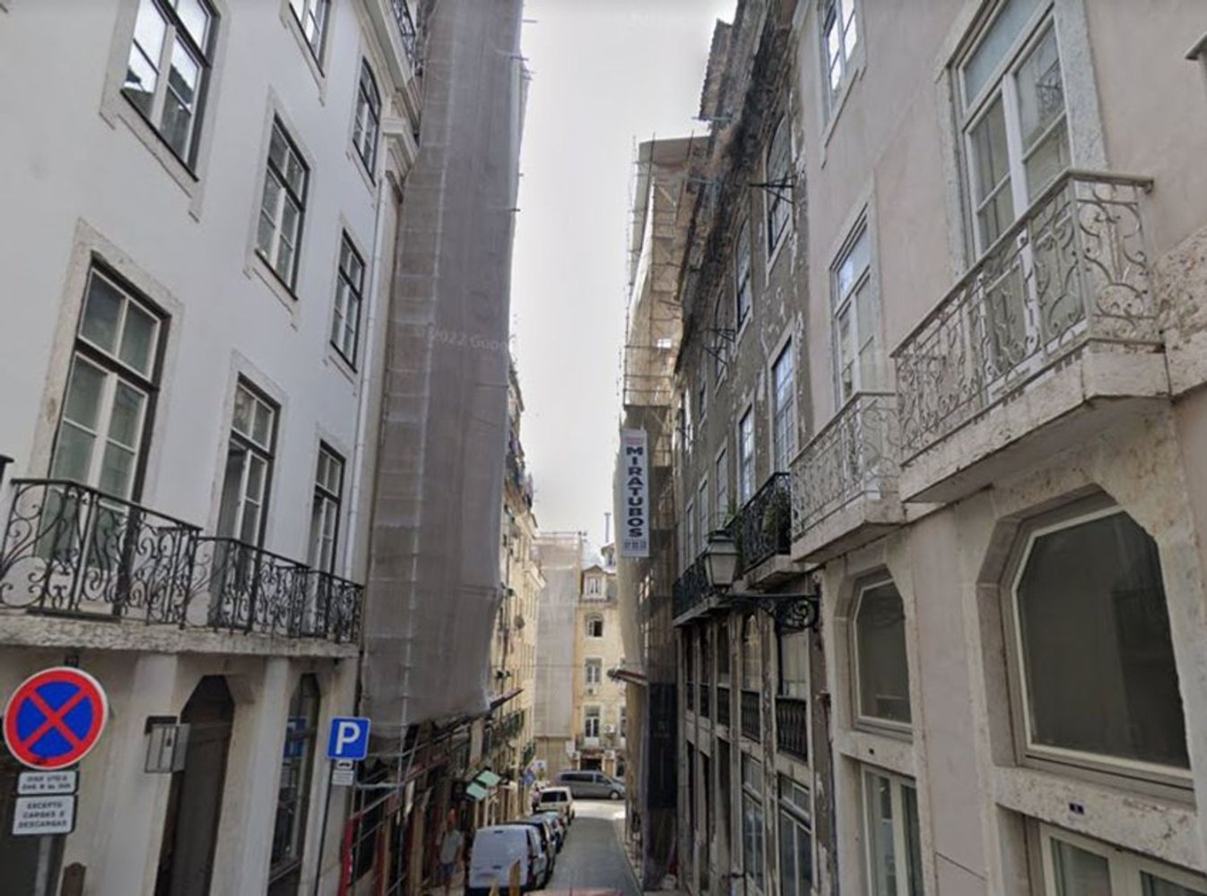 1287m² Building in Lisbon, Portugal No. 59183