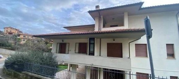 3 rooms Apartment in Passignano sul Trasimeno, Italy No. 188417 17