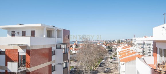 4 bedrooms Apartment in Cascais, Portugal No. 104464 23