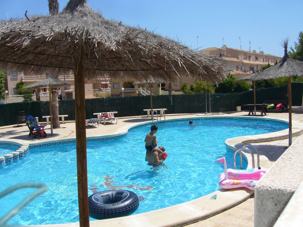 Apartamento de 2 dormitorios en Alicante, Spain No. 174606