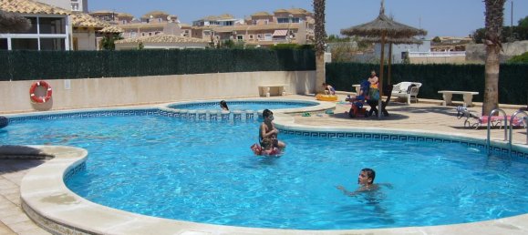 Apartamento de 2 dormitorios en Alicante, Spain No. 174606 12