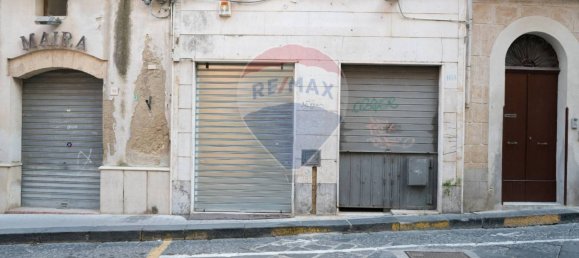 Propiedad comercial de 5 habitaciónes en Enna, Italy No. 55130 17