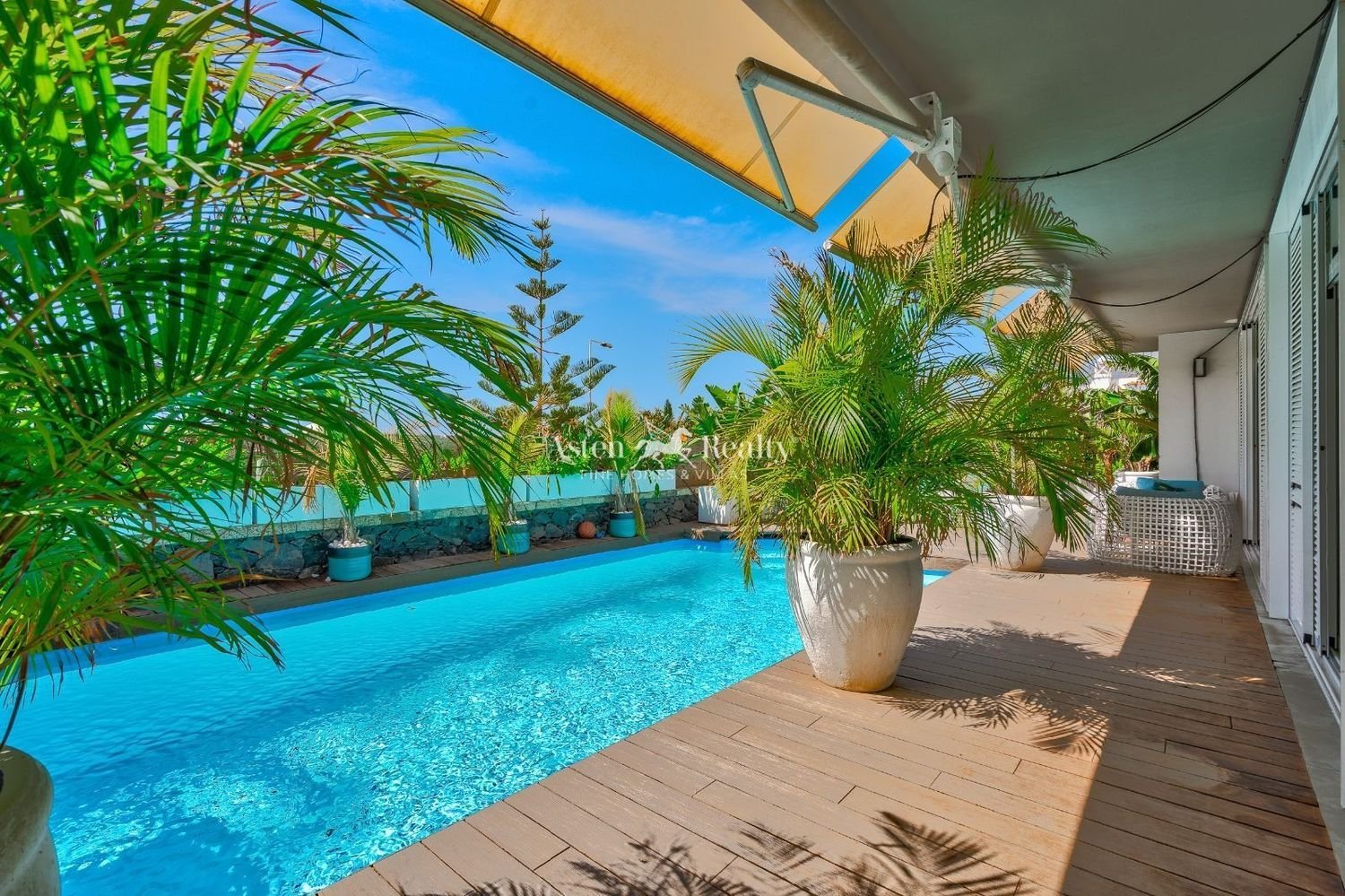 4 bedrooms Villa in Adeje, Spain No. 126316