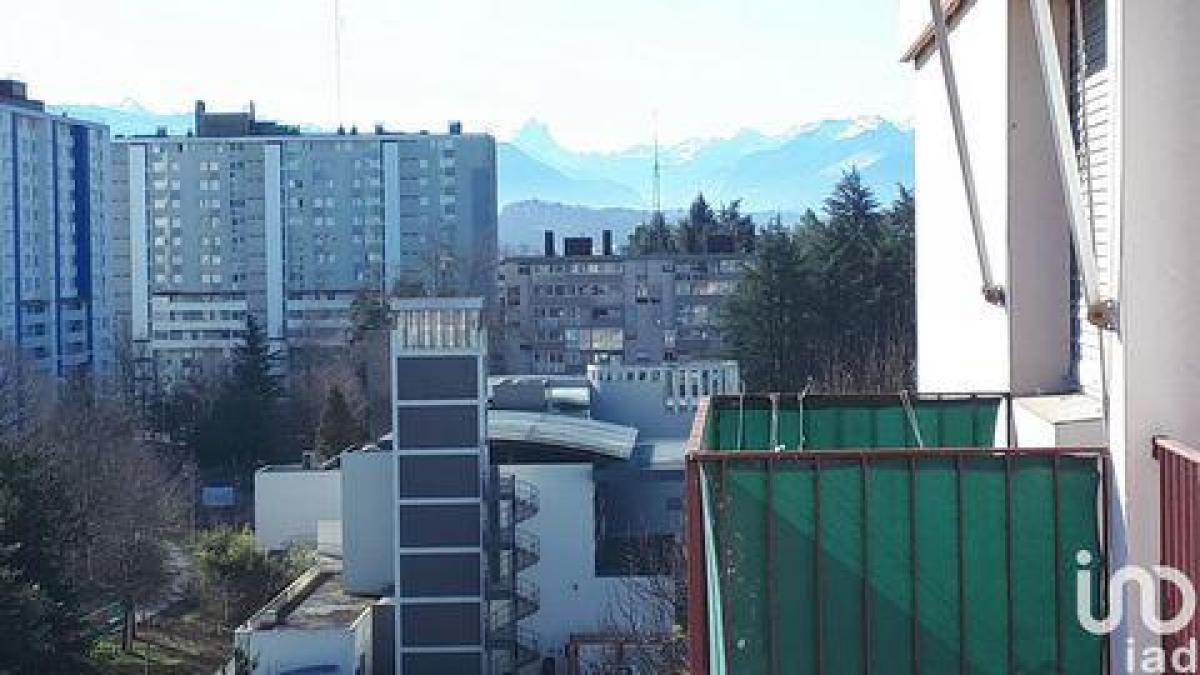 2 bedrooms Condo in Pau, France No. 13537