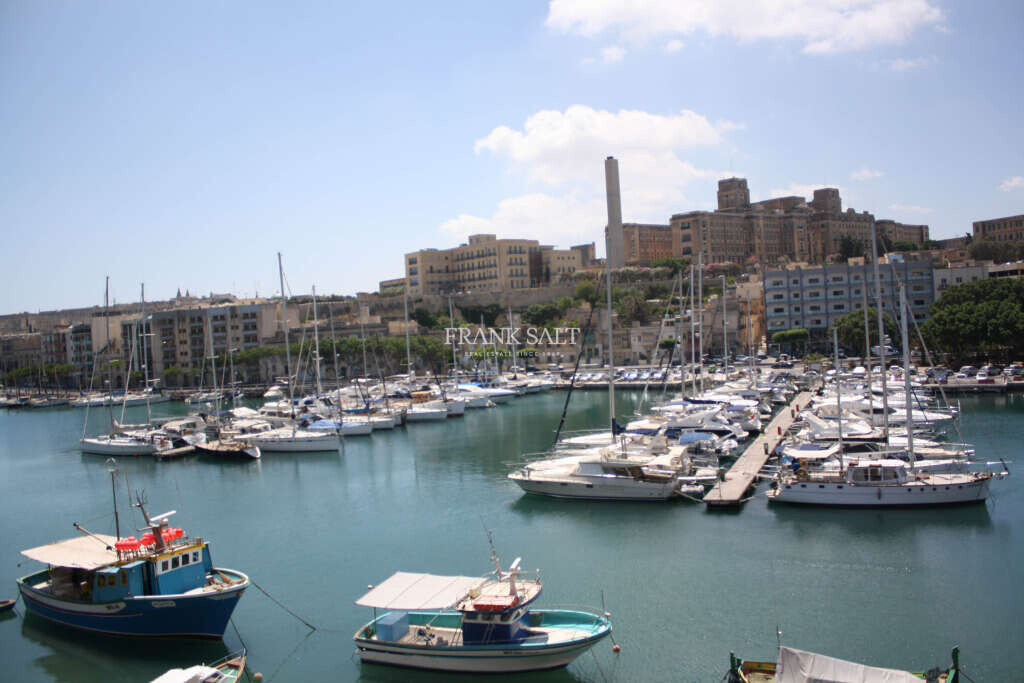 4 غرف نوم شقة في Ta' Xbiex, Malta رقم 9100