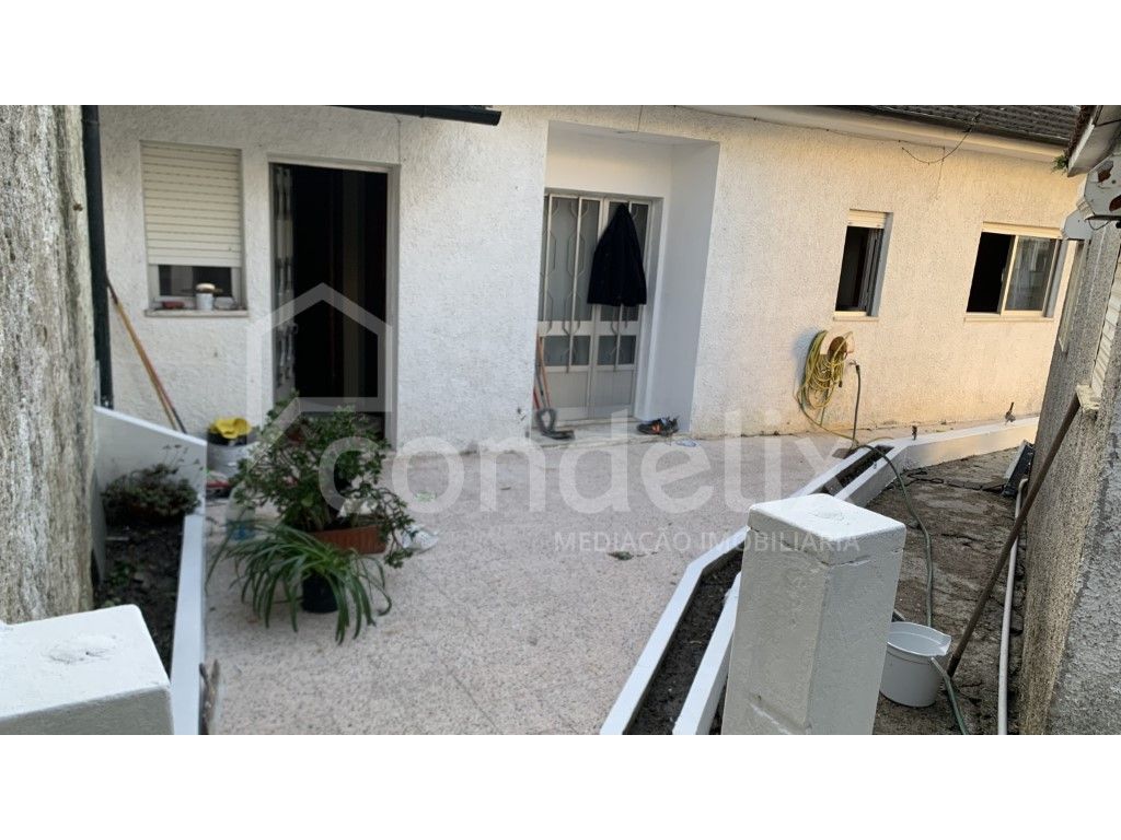 3 bedrooms House in Porto, Portugal No. 223157