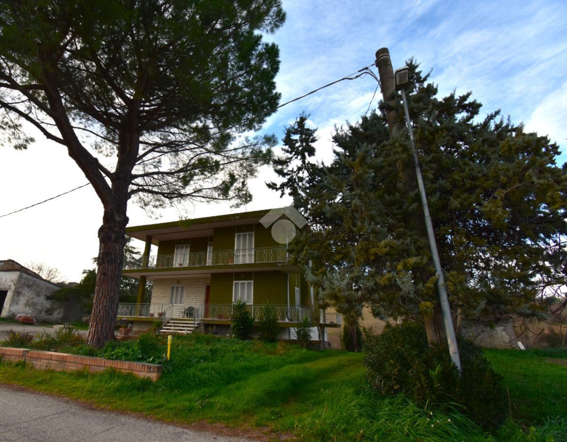 12 rooms Apartment in Montescudo Monte Colombo, Italy No. 169344