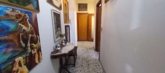 5 rooms Apartment in Palermo, Italy No. 46480 8