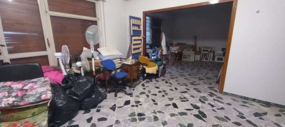 5 rooms Apartment in Palermo, Italy No. 46480 10