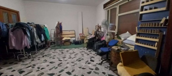 5 rooms Apartment in Palermo, Italy No. 46480 9